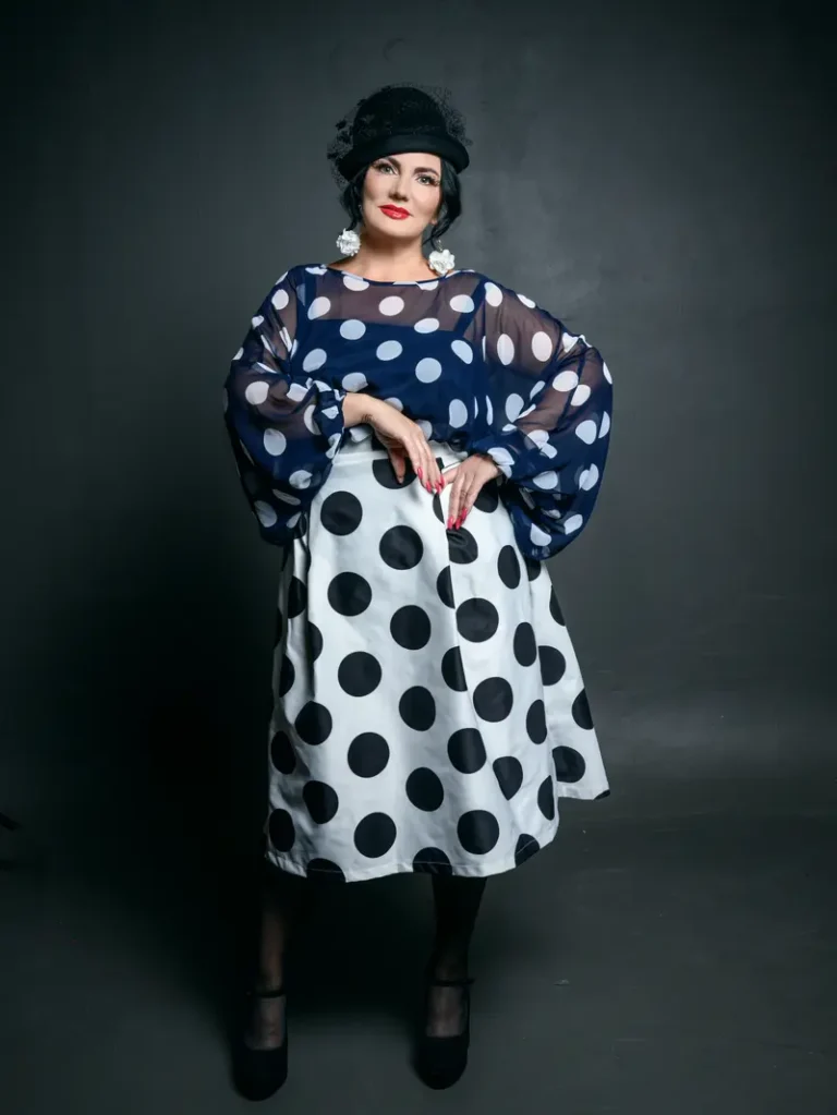 I AM A WOMAN IN LOVE by Farid Almukhametov — L’AMOUR Magazine editorial