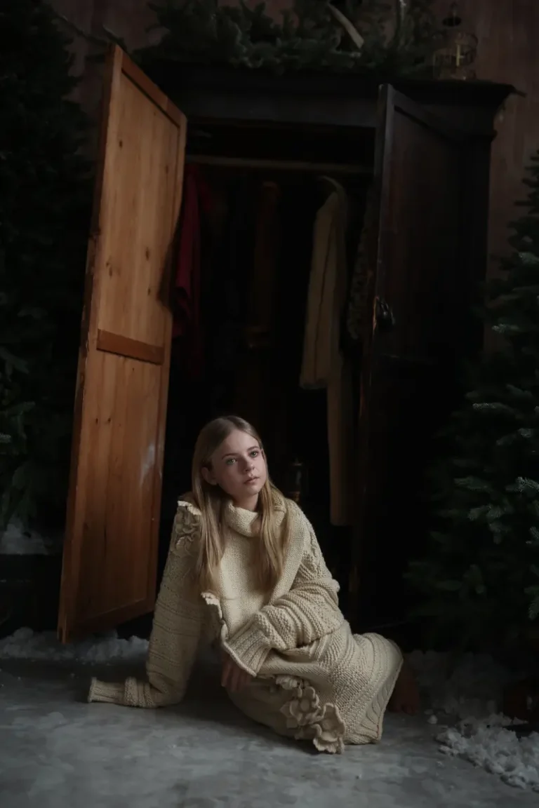 Actress Emilia Poliakova — L'AMOUR Magazine | The January Teen Edition | Vol.2 | 2025
