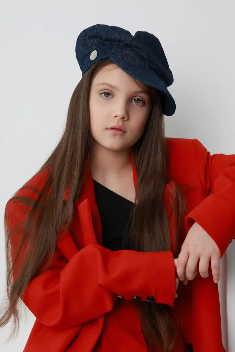 Maya Starostina by Lyubov Sazhina — L’AMOUR Magazine editorial